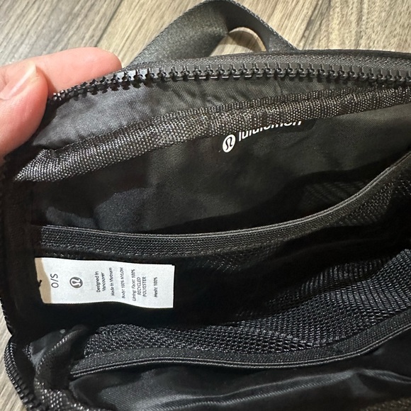 NWT Beltbag/waistpack - Picture 6 of 6